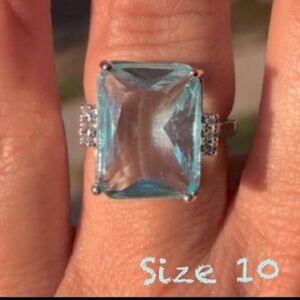 5⭐ Rated Sterling Silver Aquamarine Ring Size 10